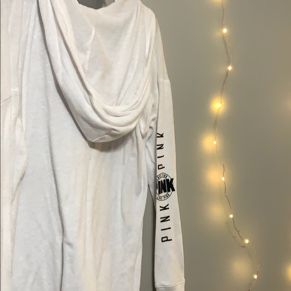 pink long sleeved hooded shirt - Picture 3 of 3